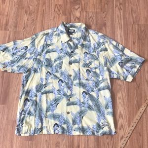 Tommy Bahama Button down shirt Size XL X-large